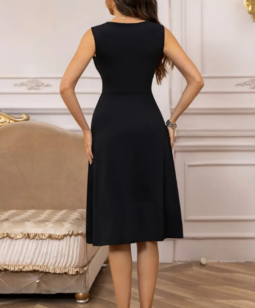 Crisscross V-neck A-line Midi Dress